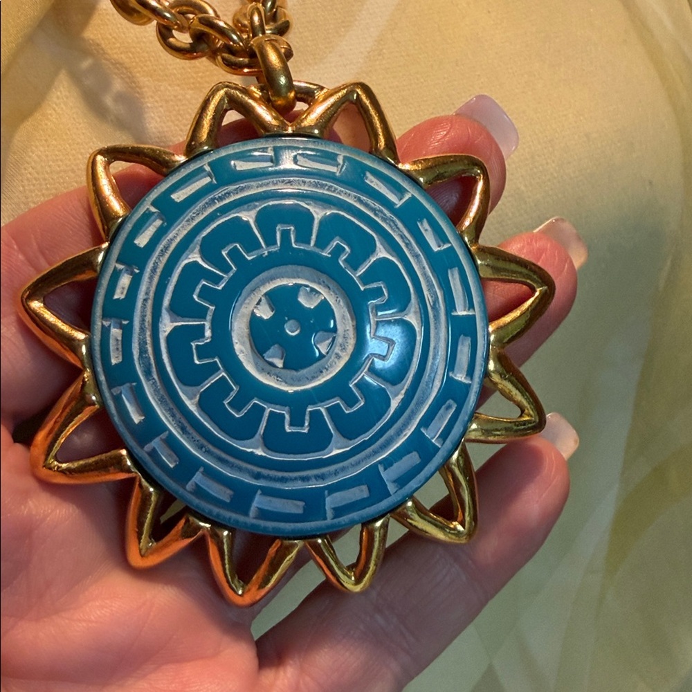 Rare!!! Givenchy Turquoise Sunburst Necklace